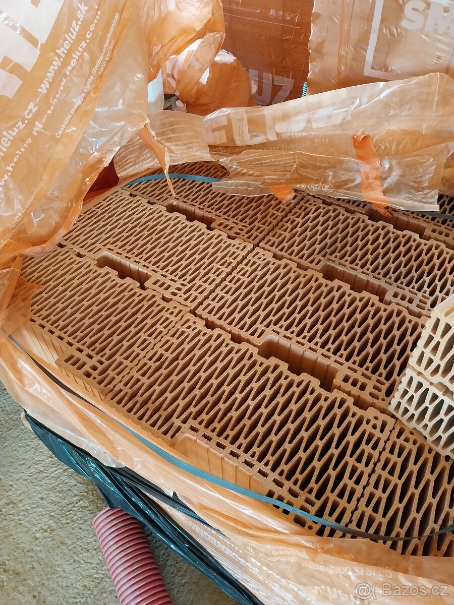 Heluz Family 44 broušená + doplňkové cihly - 4