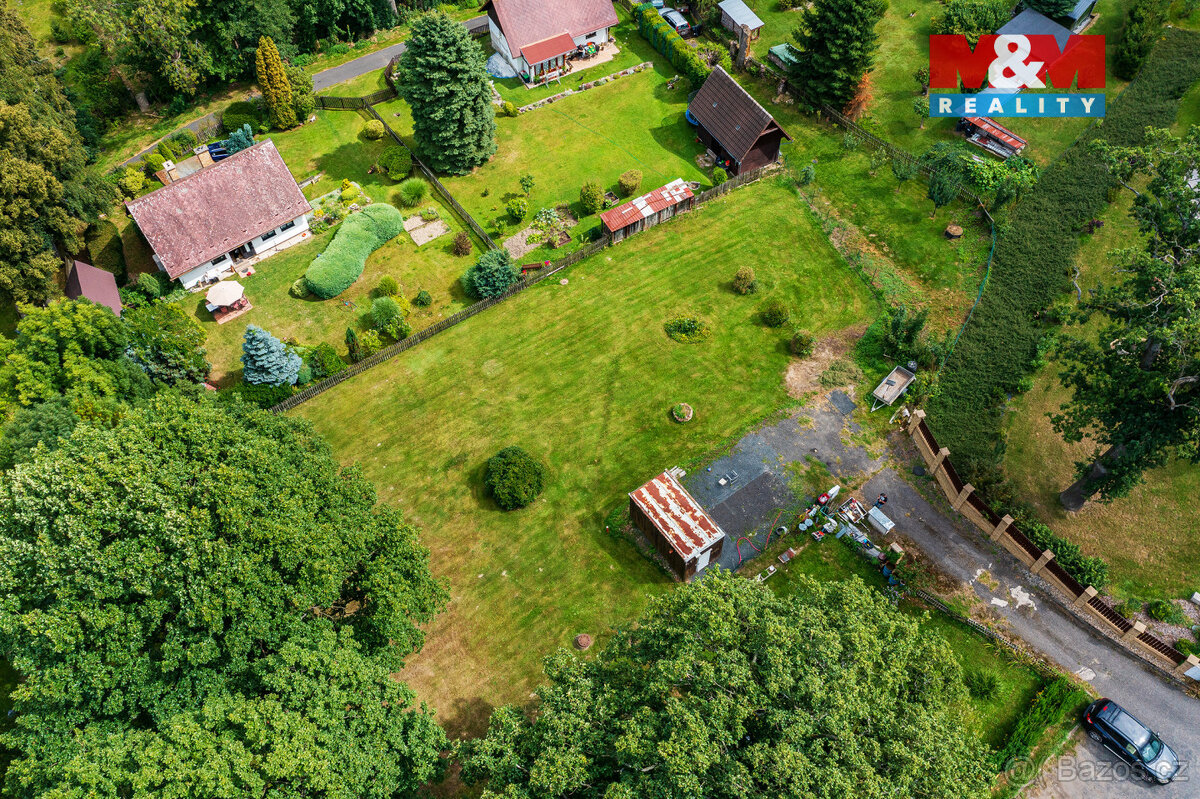 Prodej pozemku k bydlení, 1380 m², Růžová - 4