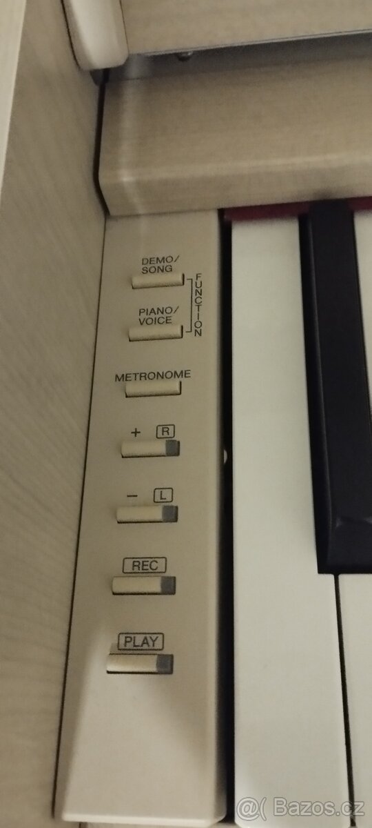 Digitální piano Yamaha YDP S34 - 4