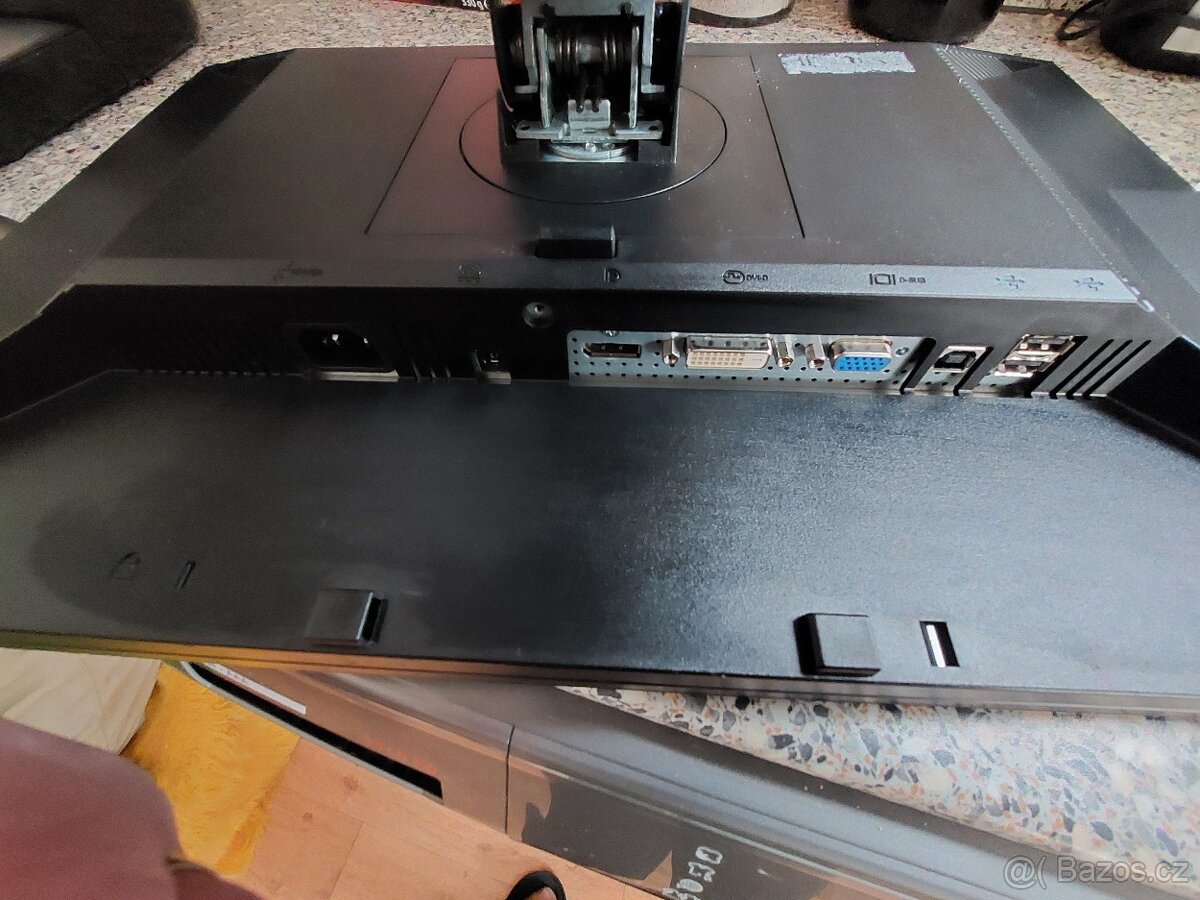 Monitor Dell LCD 22 - 4