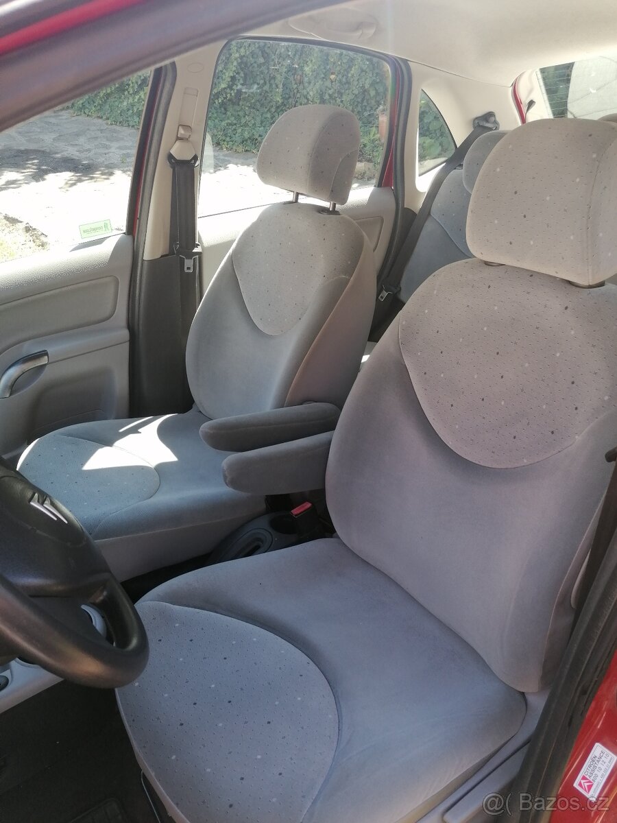 Citroen C3, rok 2003, 1.4I benzín - 4