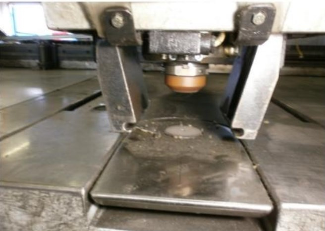 Vysekávací stroje CX 1000/30 CNC - 4