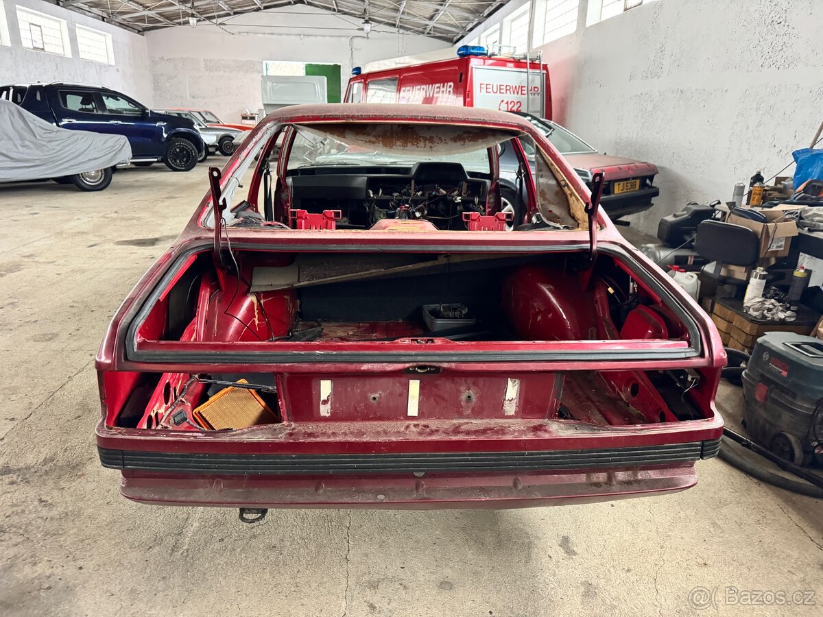 BMW 635 CSi - karoserie - 4