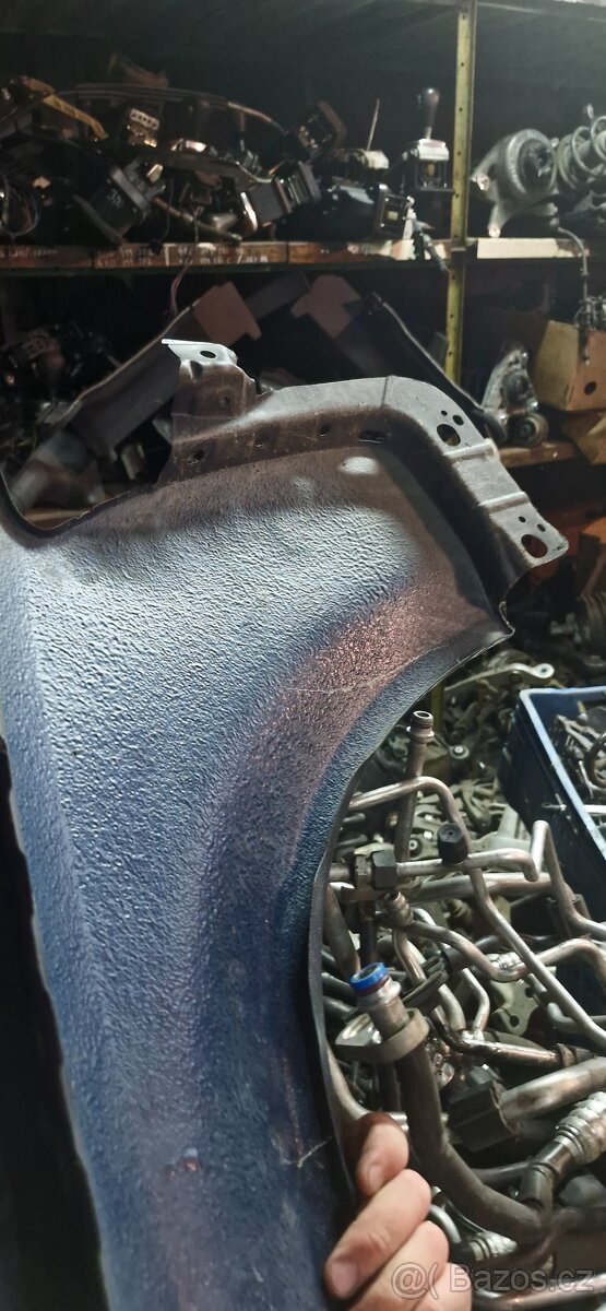 Levy predni blatnik audi A4 B6 8E - 4