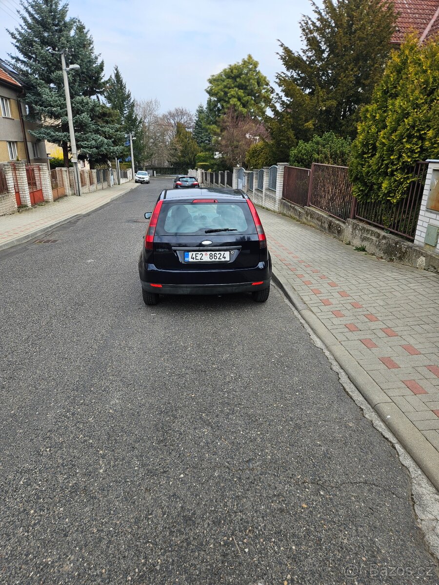 Ford Fiesta - 4