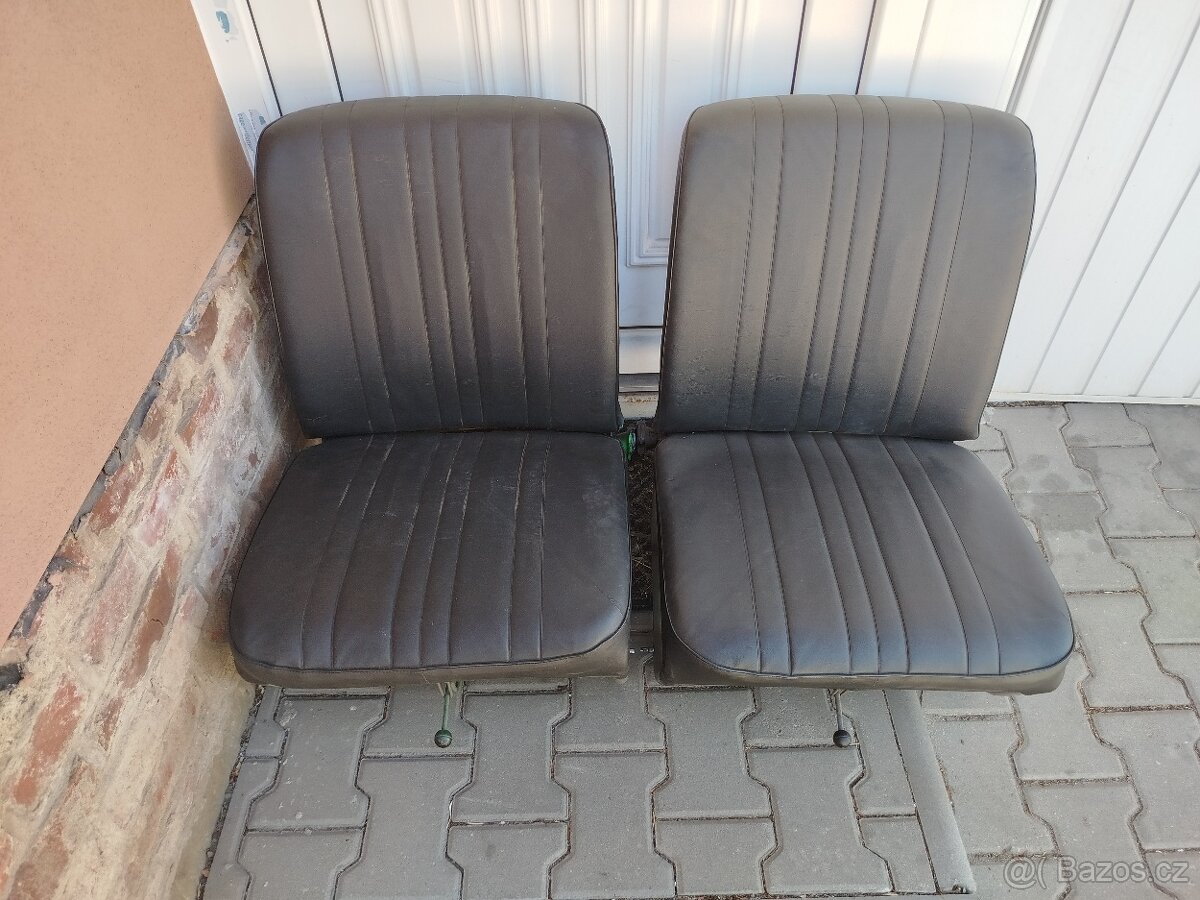 Prodám sedadla škoda 1000-110 - 4