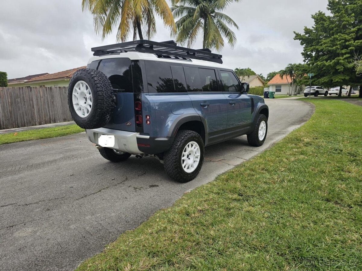 2023 Land Rover Defender 110