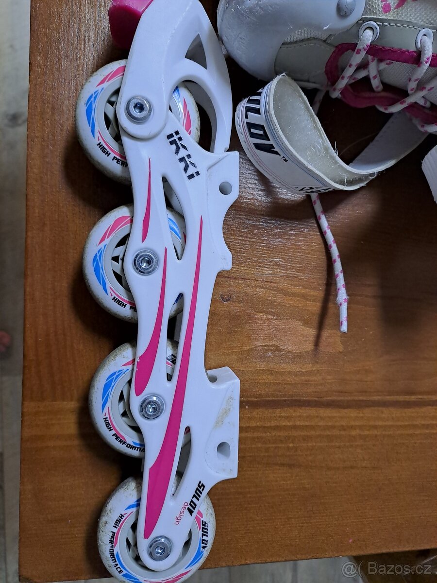 Dívčíi brusle - 4