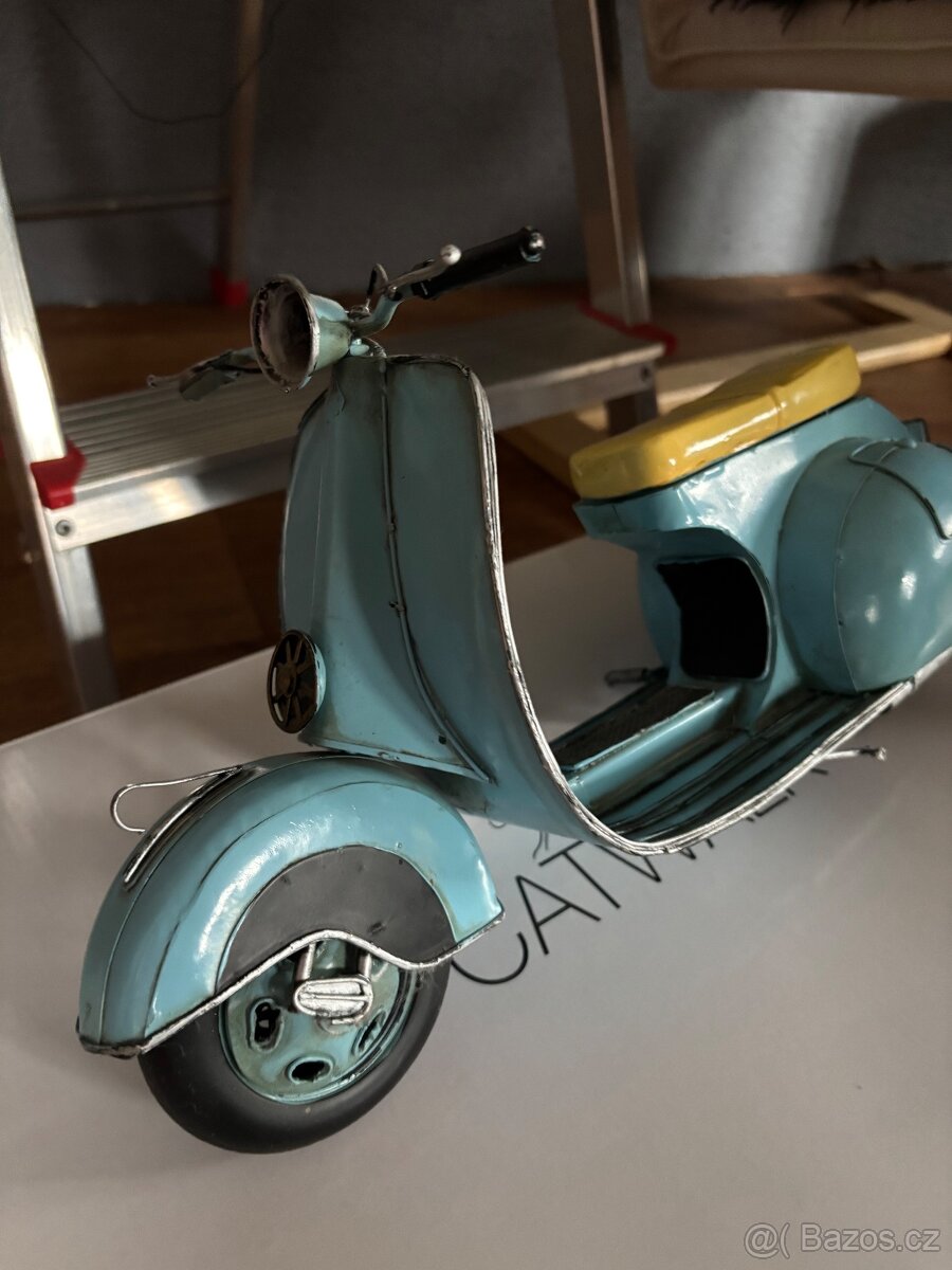 Prodám model vespa ,kniha - 4