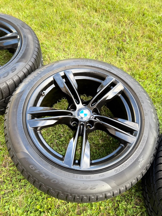 BMW X5 F15 zimní sada alu kol - 4