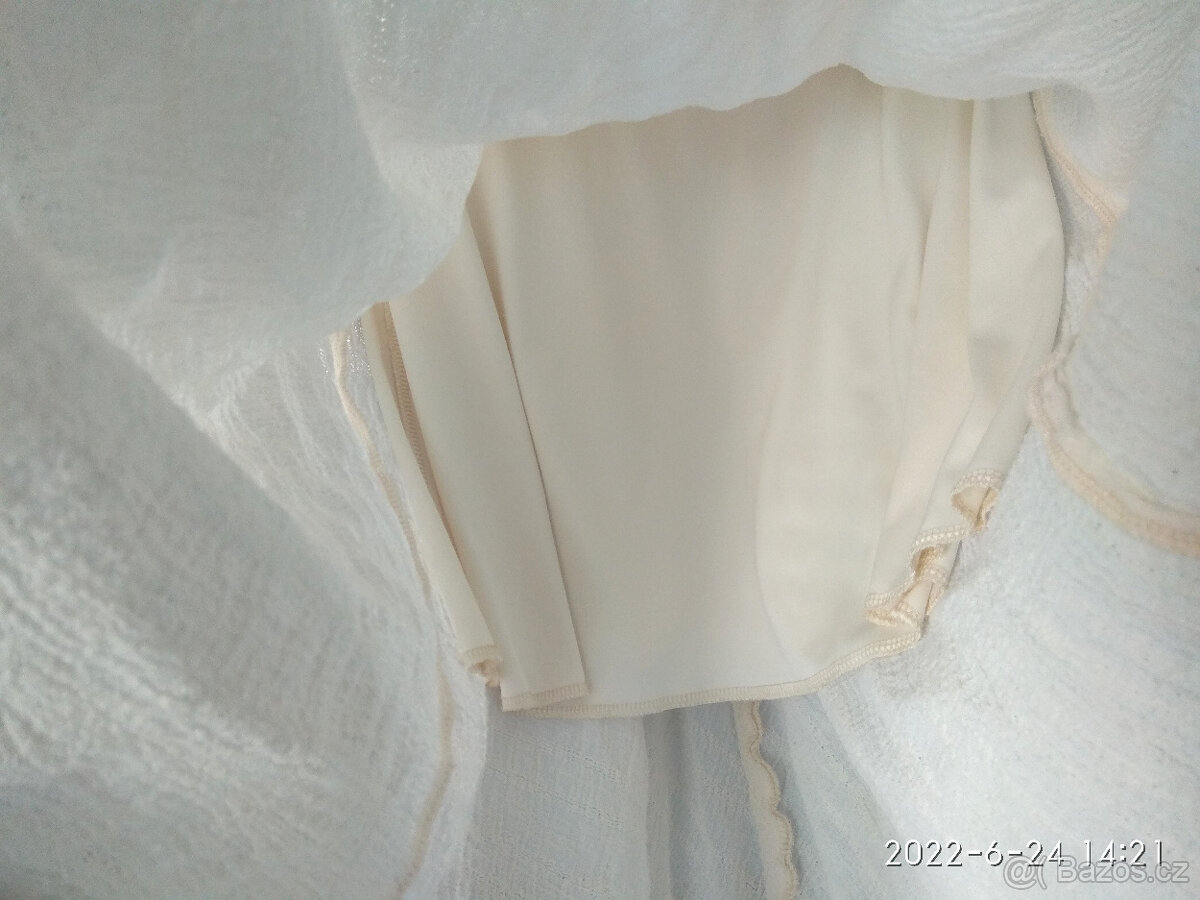 Dlouhé šaty s volánem, vel. 40 - 4