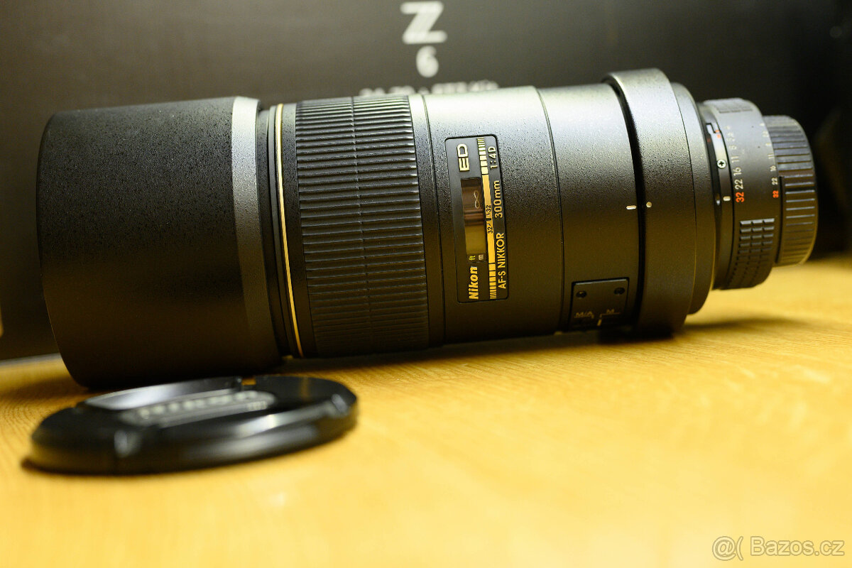 Nikkor 300/4 AF-S ED - 4