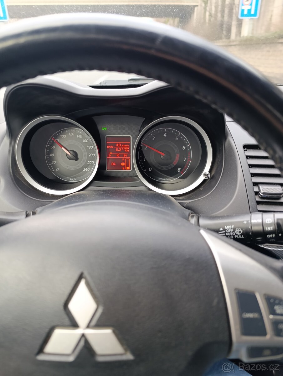 Mitsubishi Lancer 1,8,105kw,144000km,2010 - 4