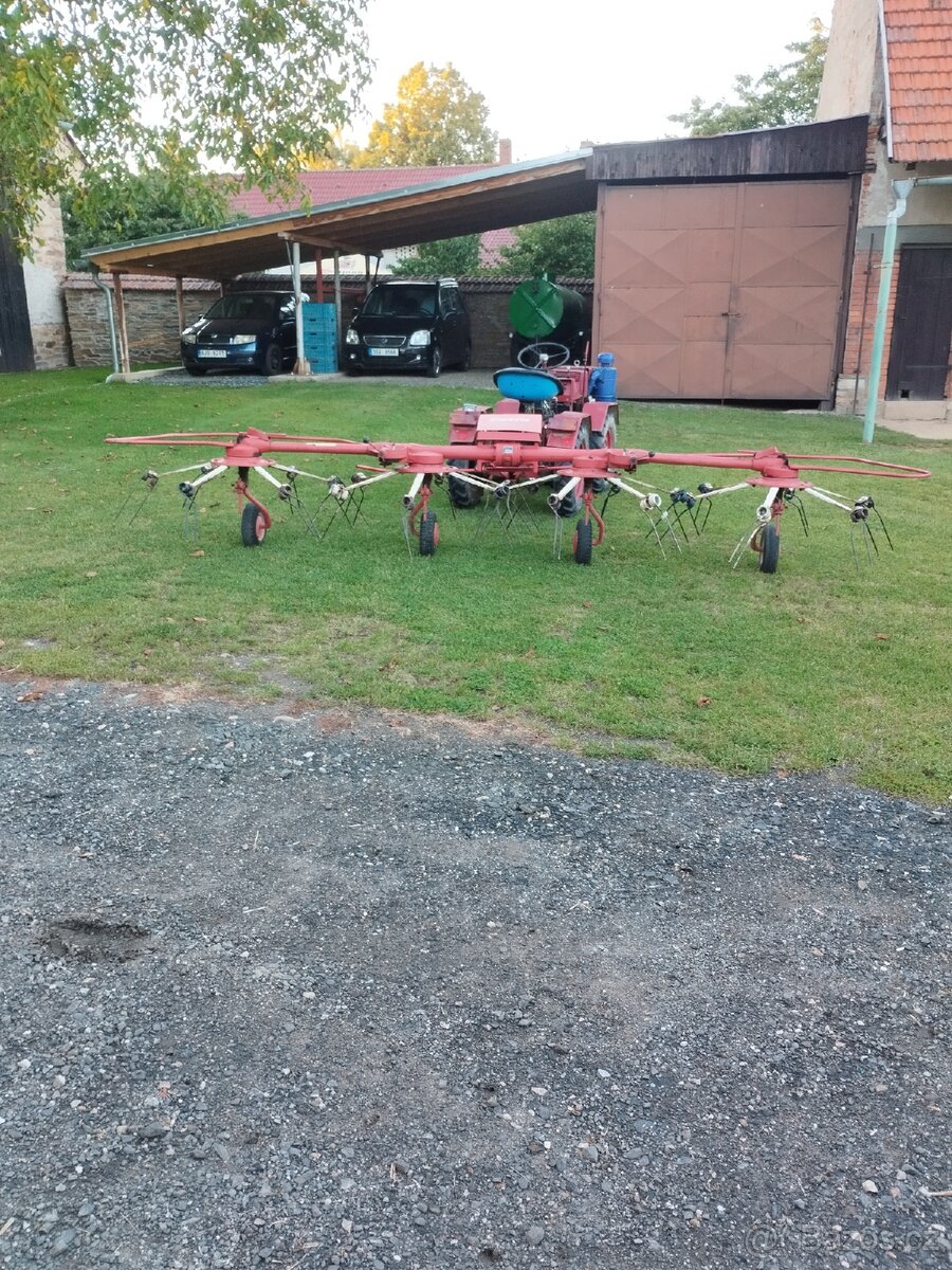 Obraceč sena FAHR KH 40 - 4