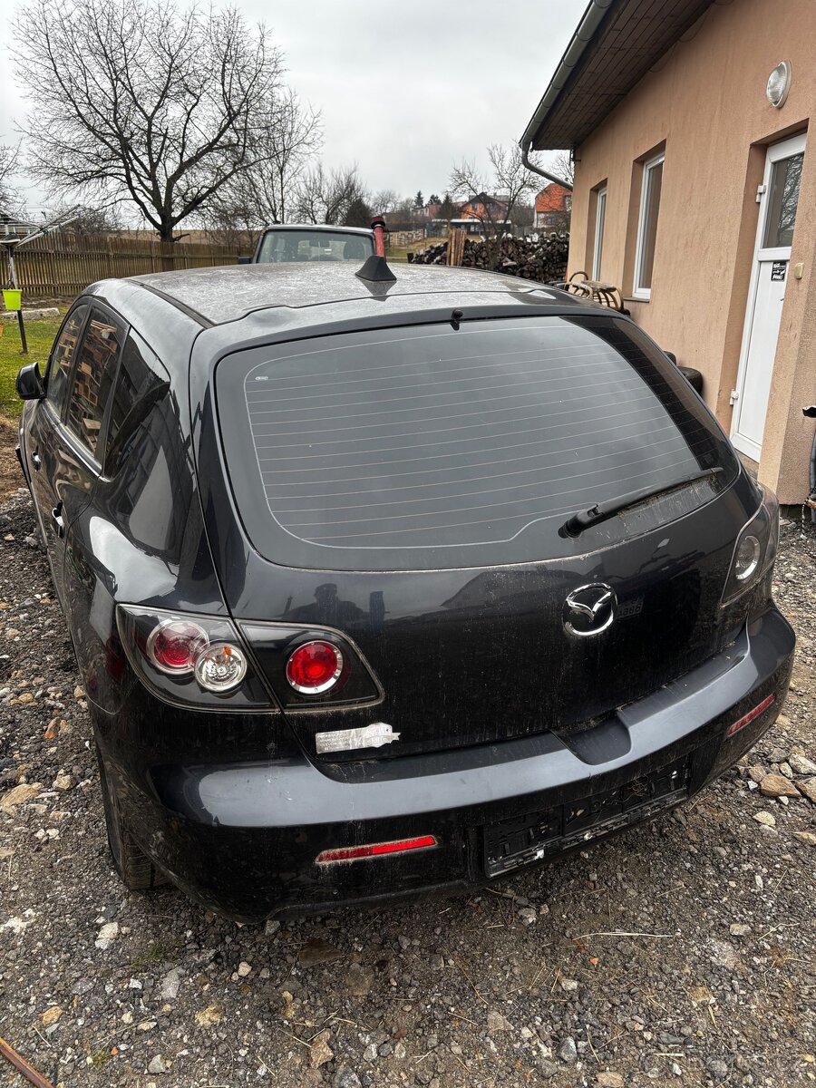 Prodám na ND Mazda - 4