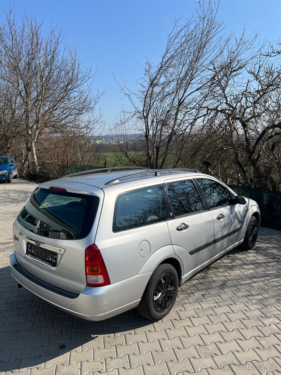 Ford Focus, 1.6i, Manuál, CHIA, 2 Sady kol - 4