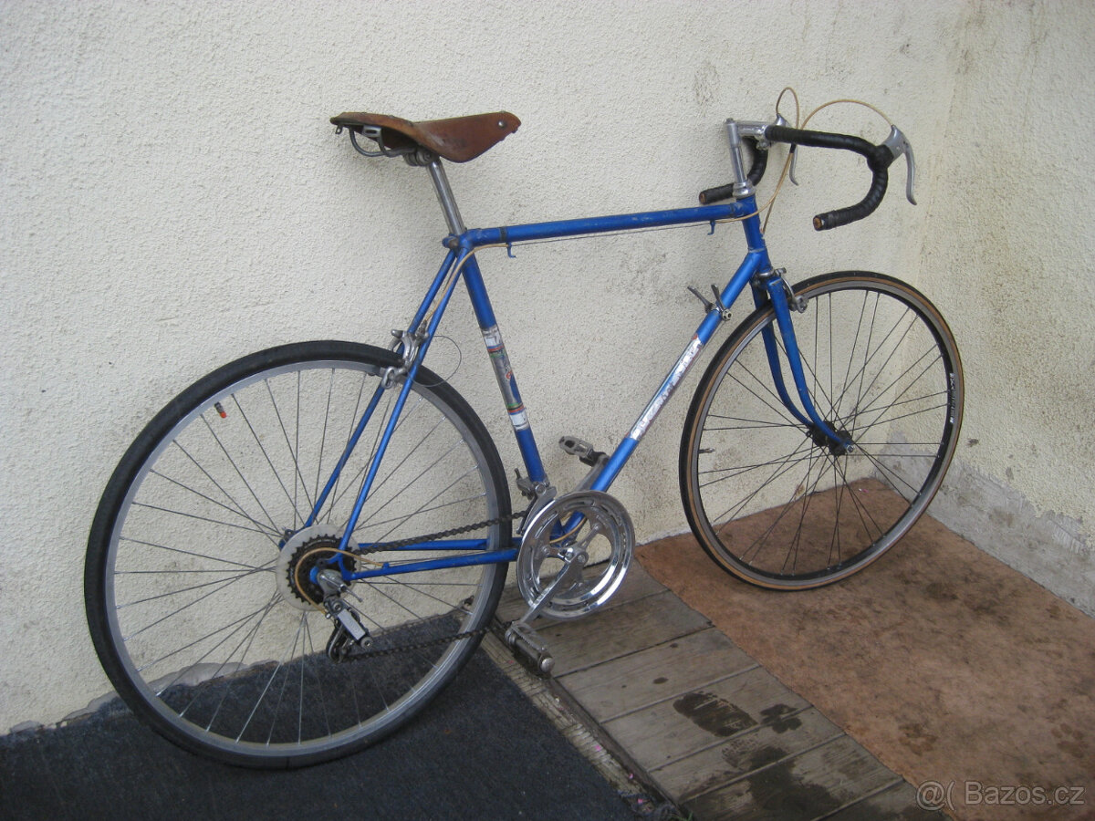 Silnička FAVORIT - 4