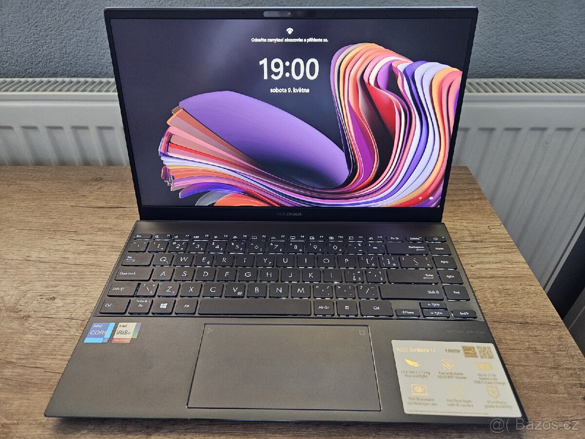 Asus ZenBook 14 - 4
