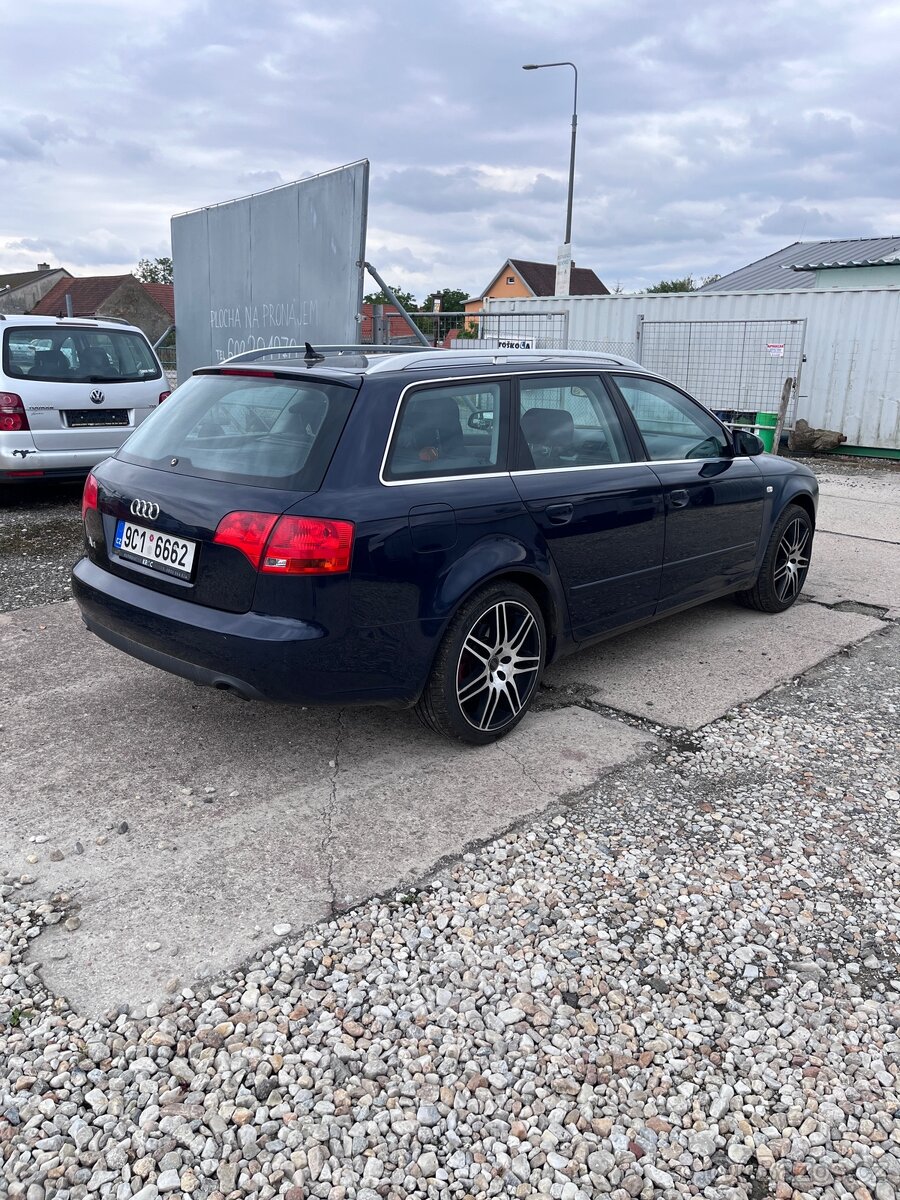 Audi A4 2.5tdi..combi.....manuál - 4