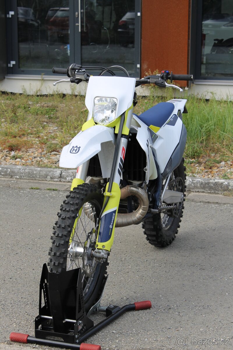 Husqvarna TE 250 2T 2021 s RZ