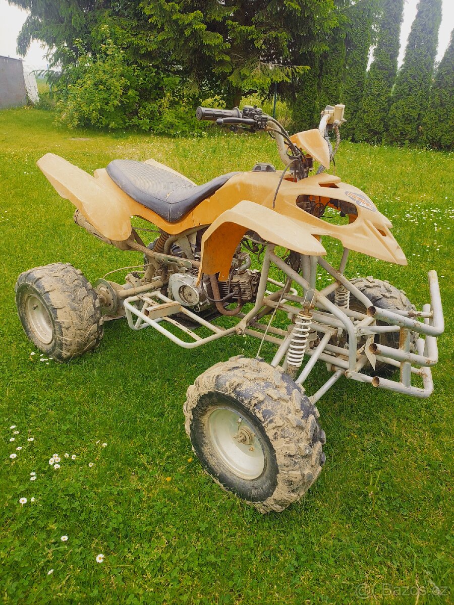 Čtyřkolka 110 ccm a náhradní díly