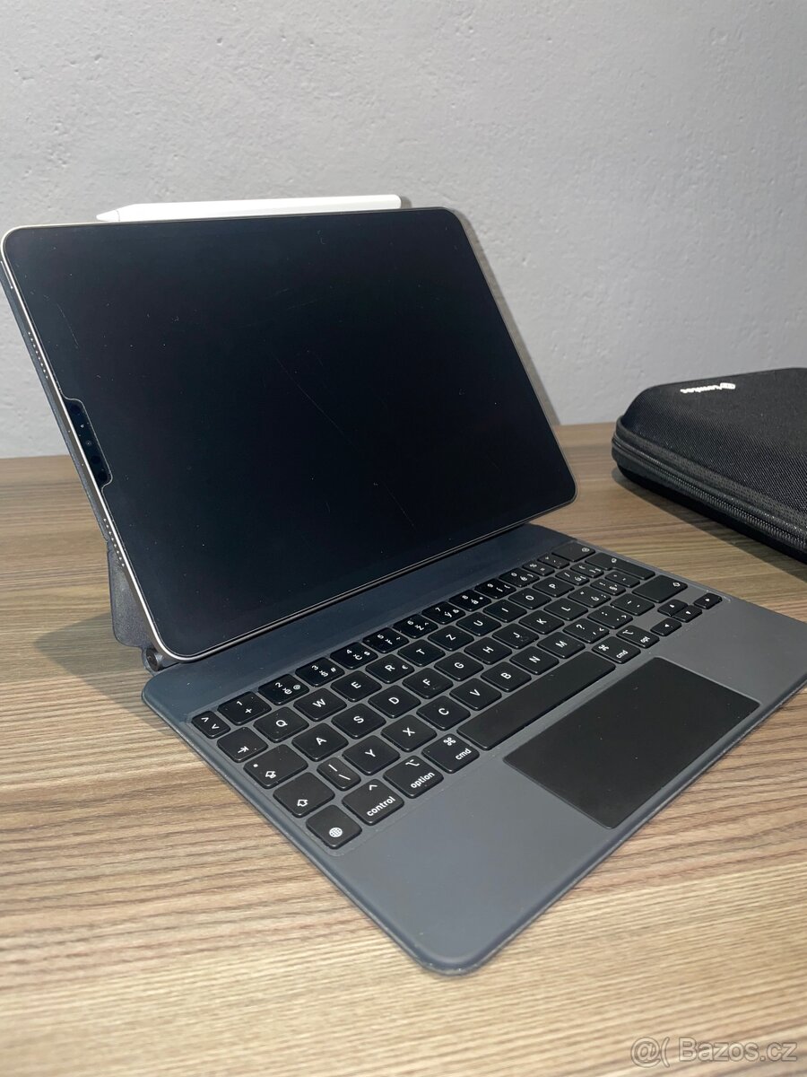 iPad Pro 11” M2 + Magic keyboard + Apple Pencil + obal - 4