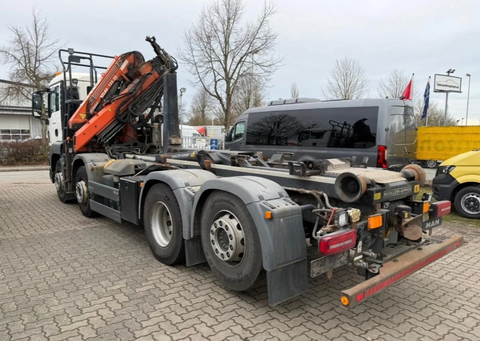 9588 - MAN TGS. 35.400 - 8x2 – Nosič kontejnerů + HR-ATLAS 1 - 4