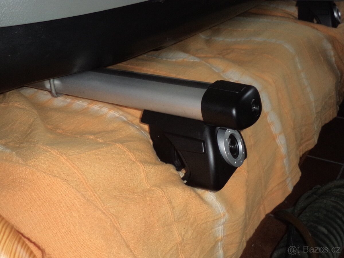 Střešní nosič na auto + box - 4