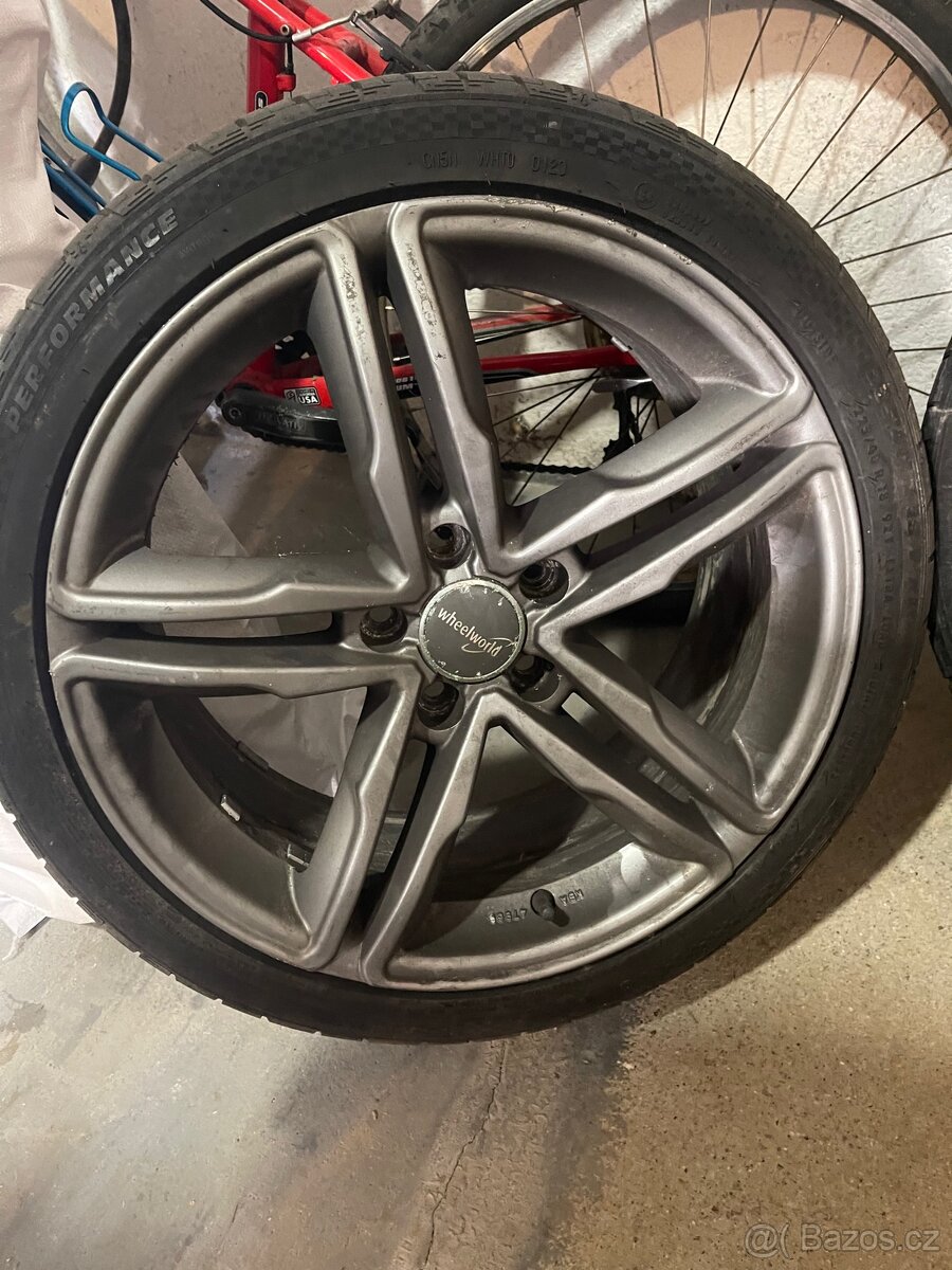 Prodám alu kola 19” s pneu SYRON Performance 235/35 R19 - 4