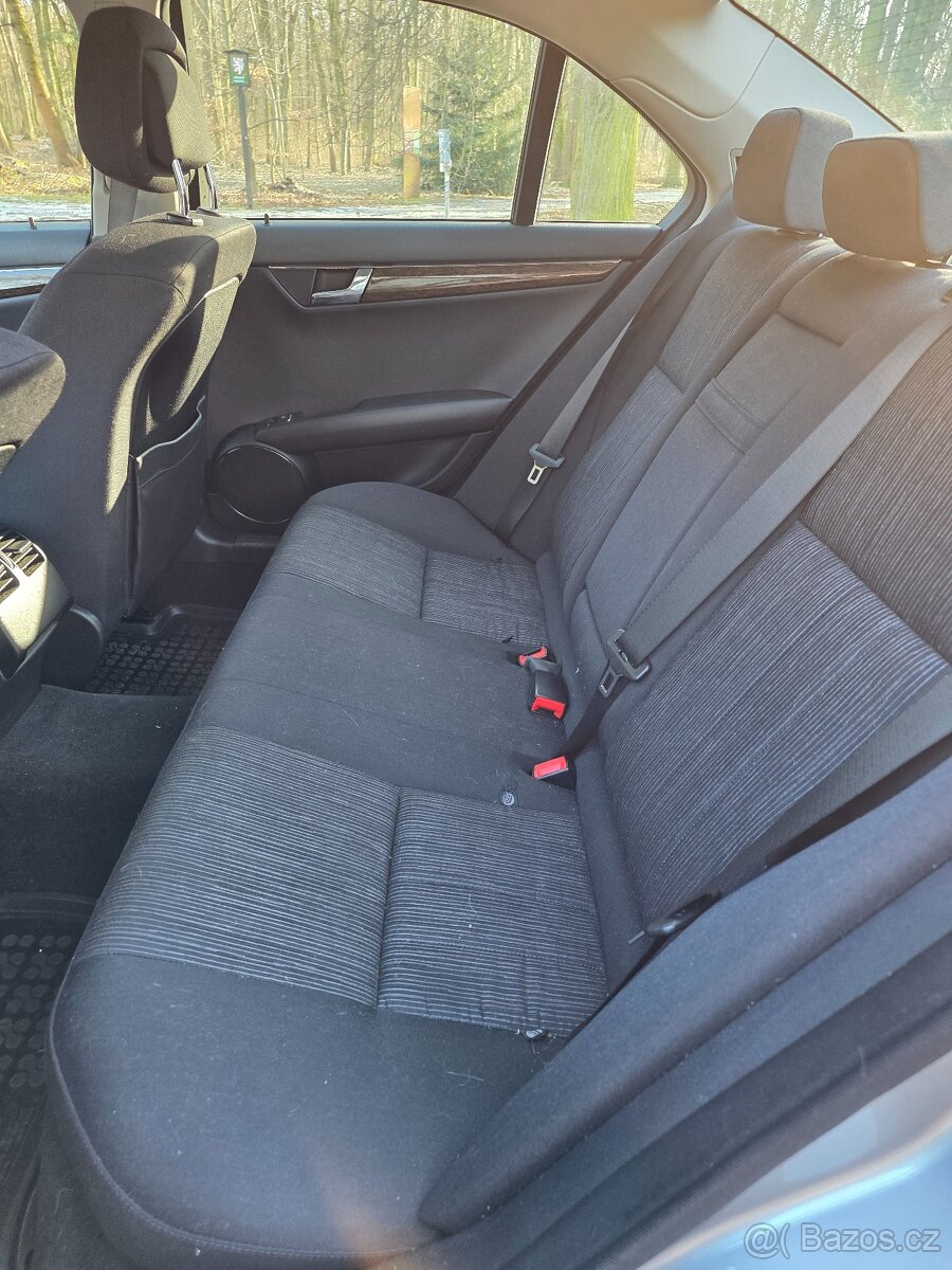 Mercedes C 200 cdi STK slušný stav - 4