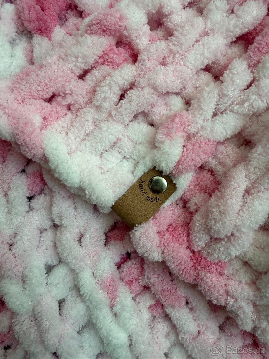 Pletená deka pro miminko růžová - 4