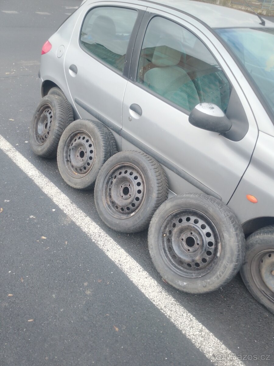 Sada 4ks kol 175/65 R14 82T M+S na plechových discích - 4