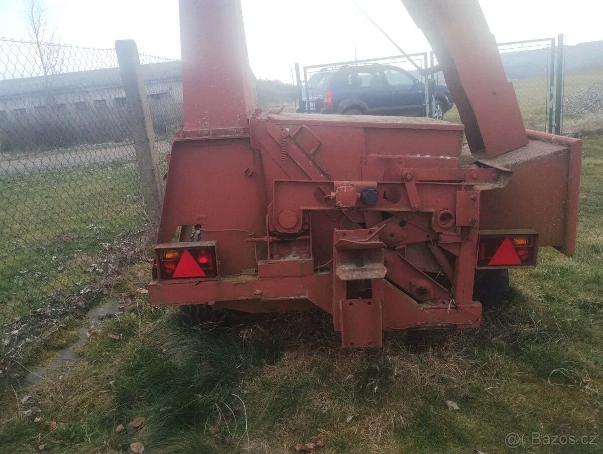 Prodám štěpkovač - 4