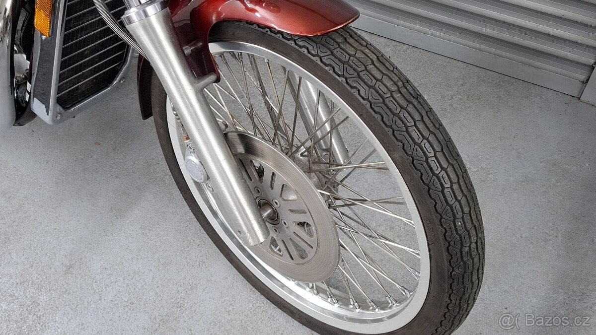 SUZUKI VS 800 INTRUDER - 4