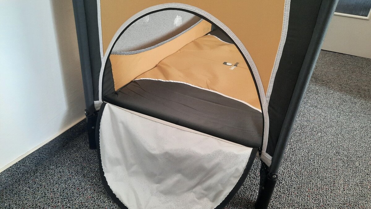 Cestovní postýlka +patro, pult a síť - 4
