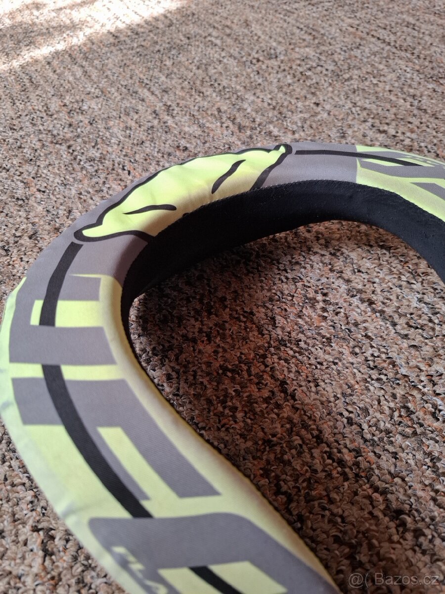 Krční chránič UFO - 4