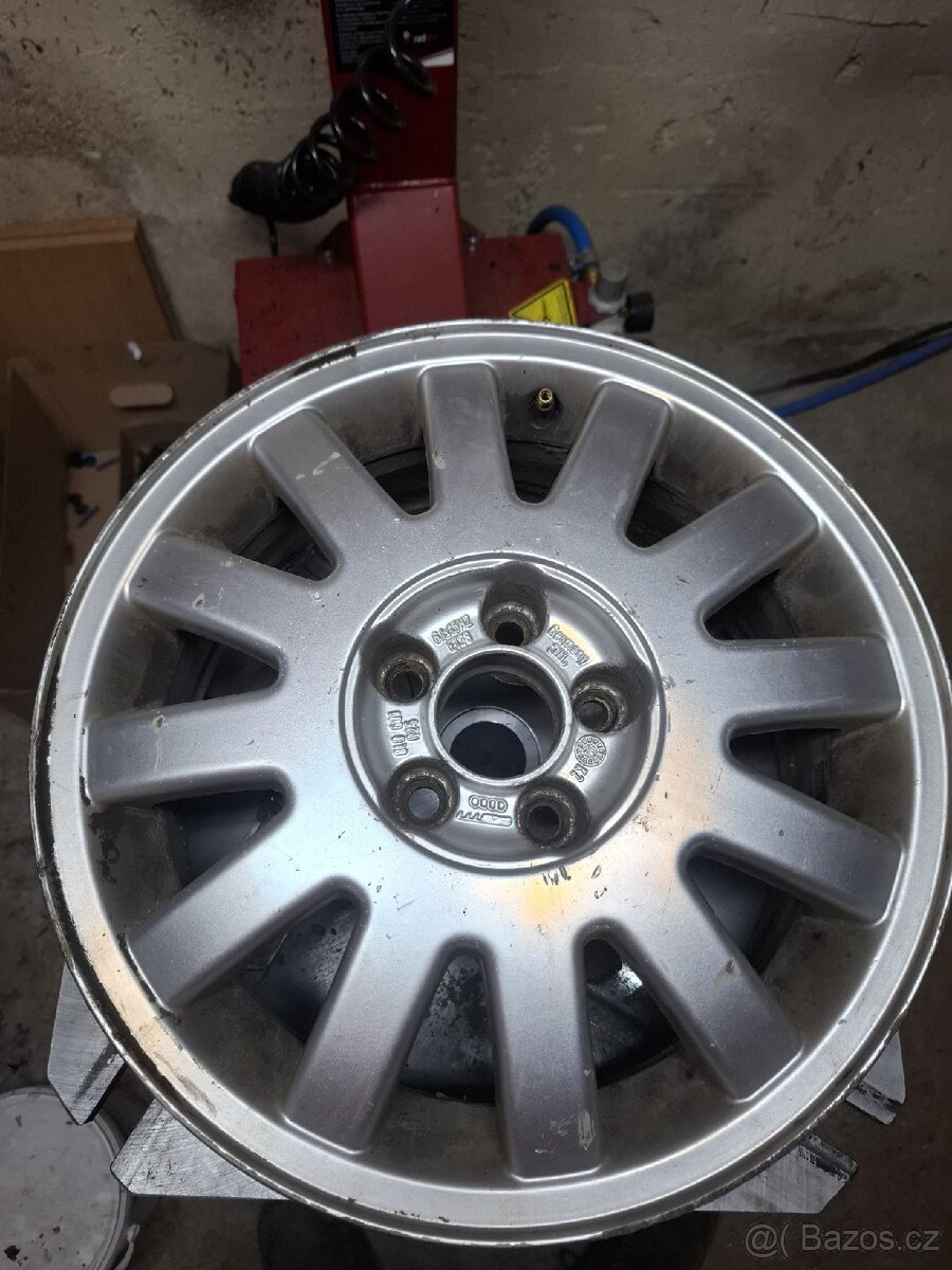 Audi 5x100 R15 - 4