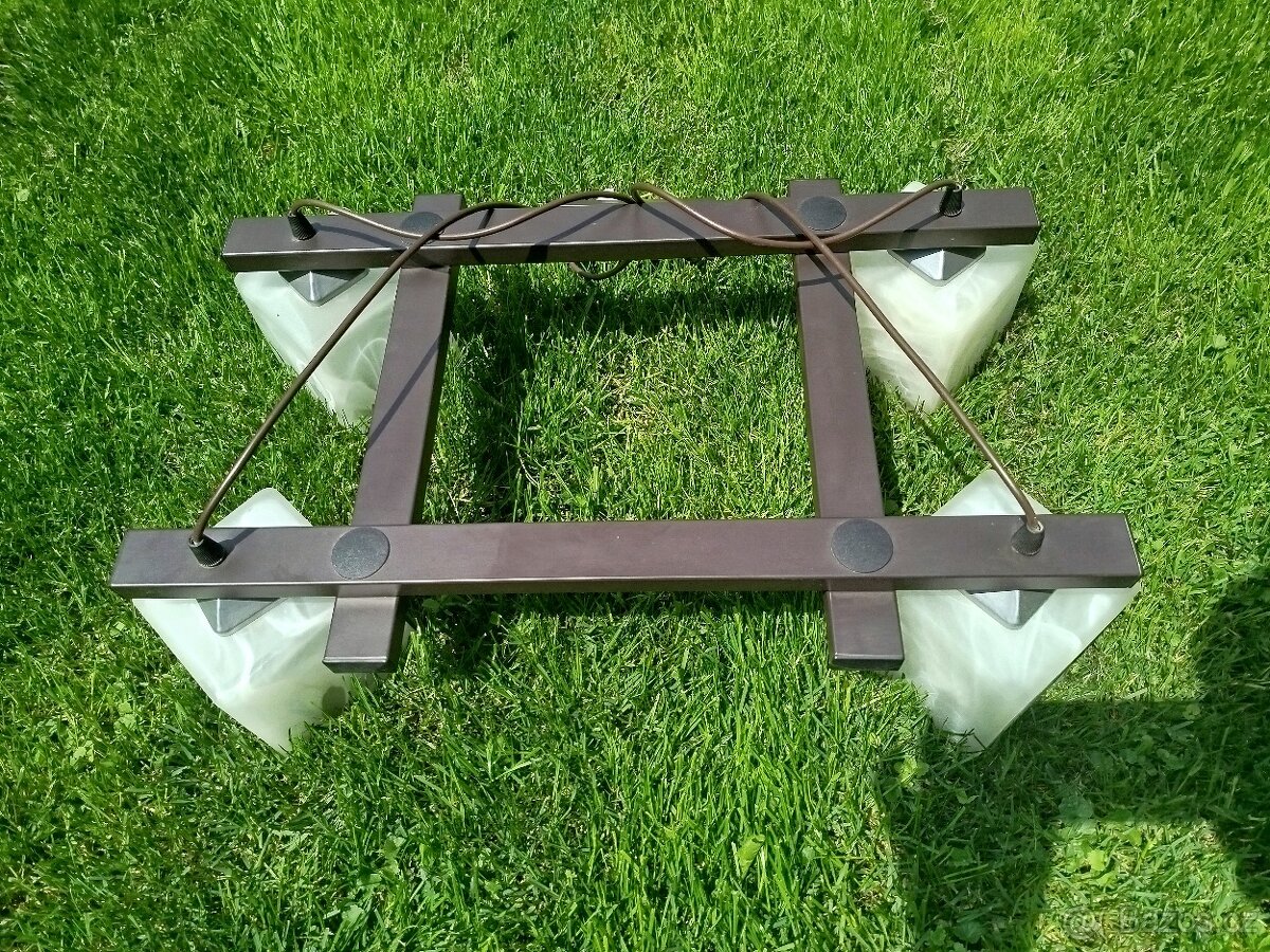 Prodám závěsný lustr (4) +Led žárovky - 4