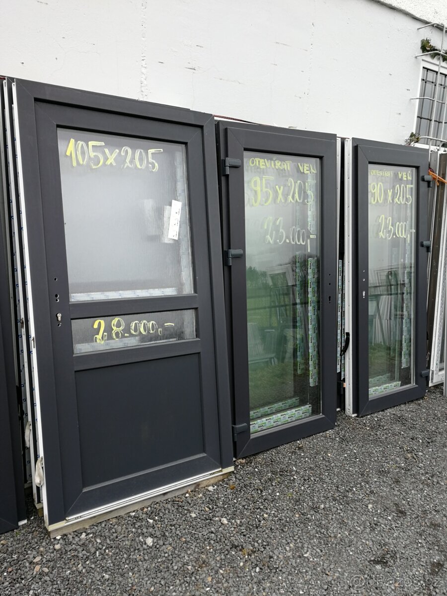 dveře vchodové - 4