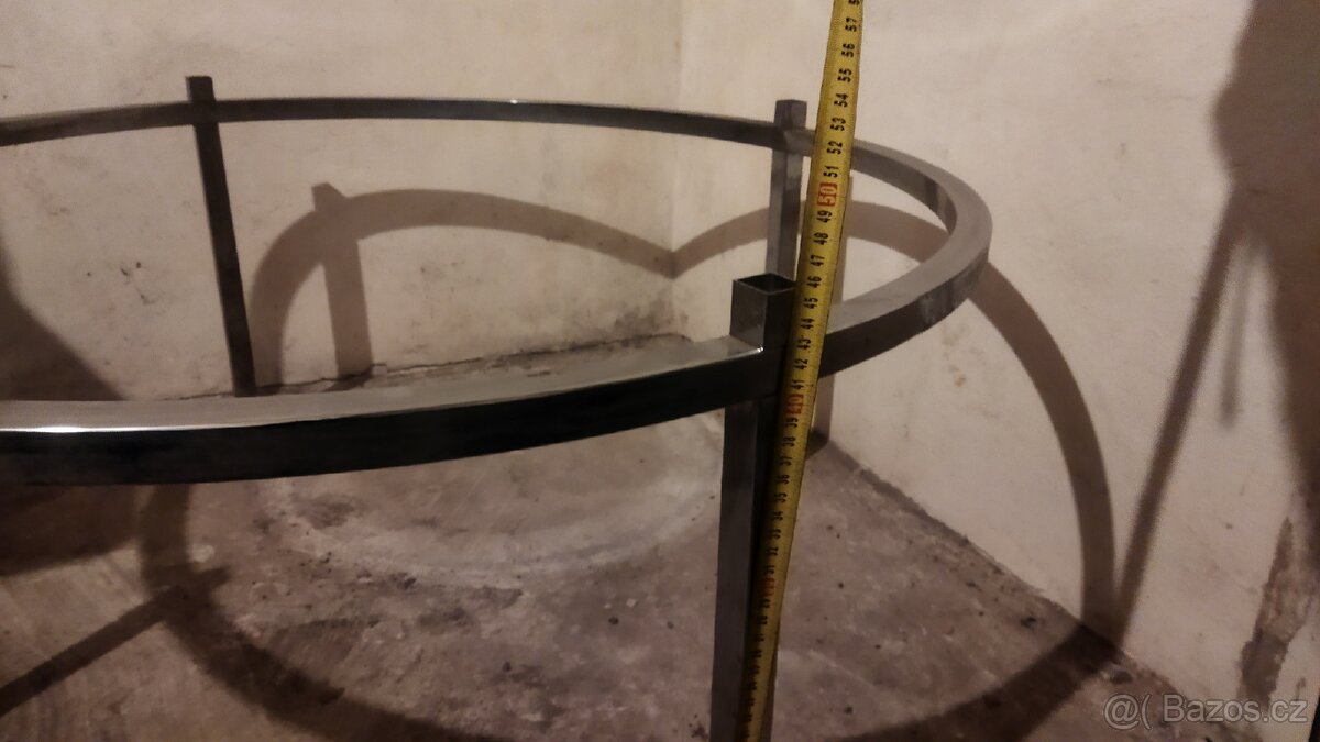 Prodám Konferenční stolek - 4