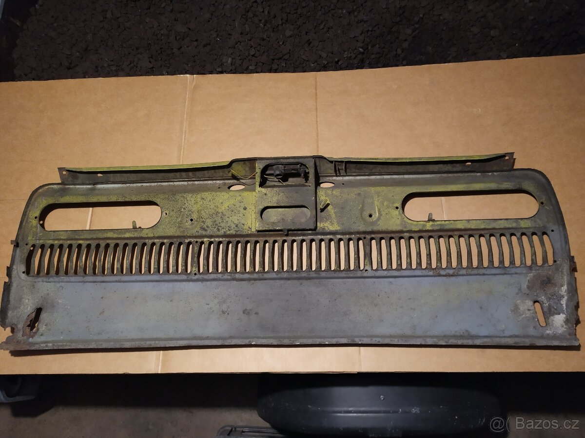 Zadní čelo Škoda 100 - 4