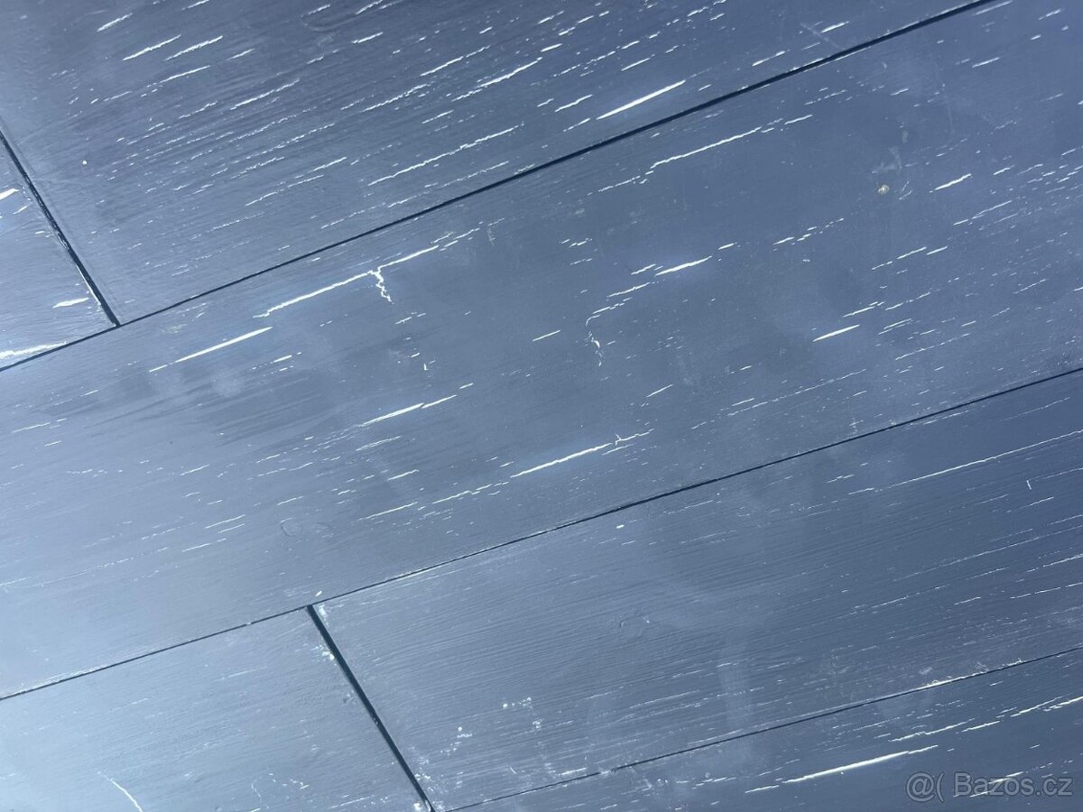 Levný dřevěný obklad Zpuchřelá barva - vintage černá - 4