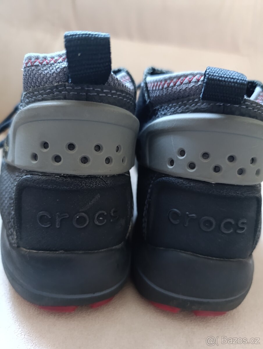 Pánské kožené kotníkové Crocs vel. 8 - 4