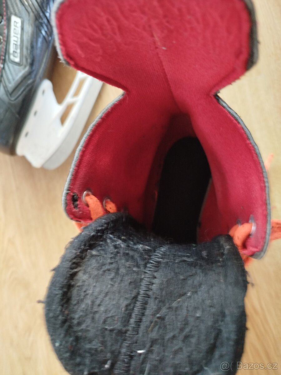 Prodám dětské brusle BAUER NS vel. Y13,5 (21cm) - 4