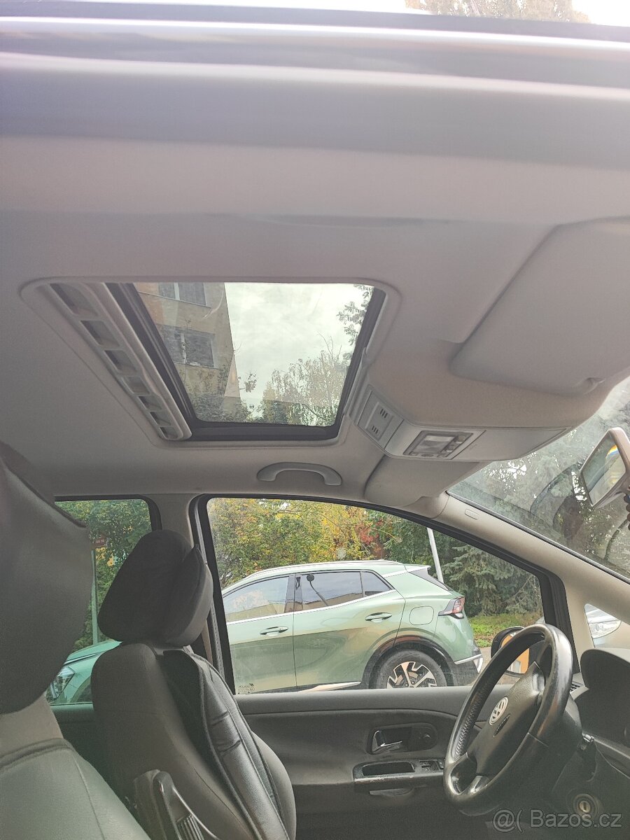 Prodám Volkswagen Sharan 1,9d 2006rok - 4