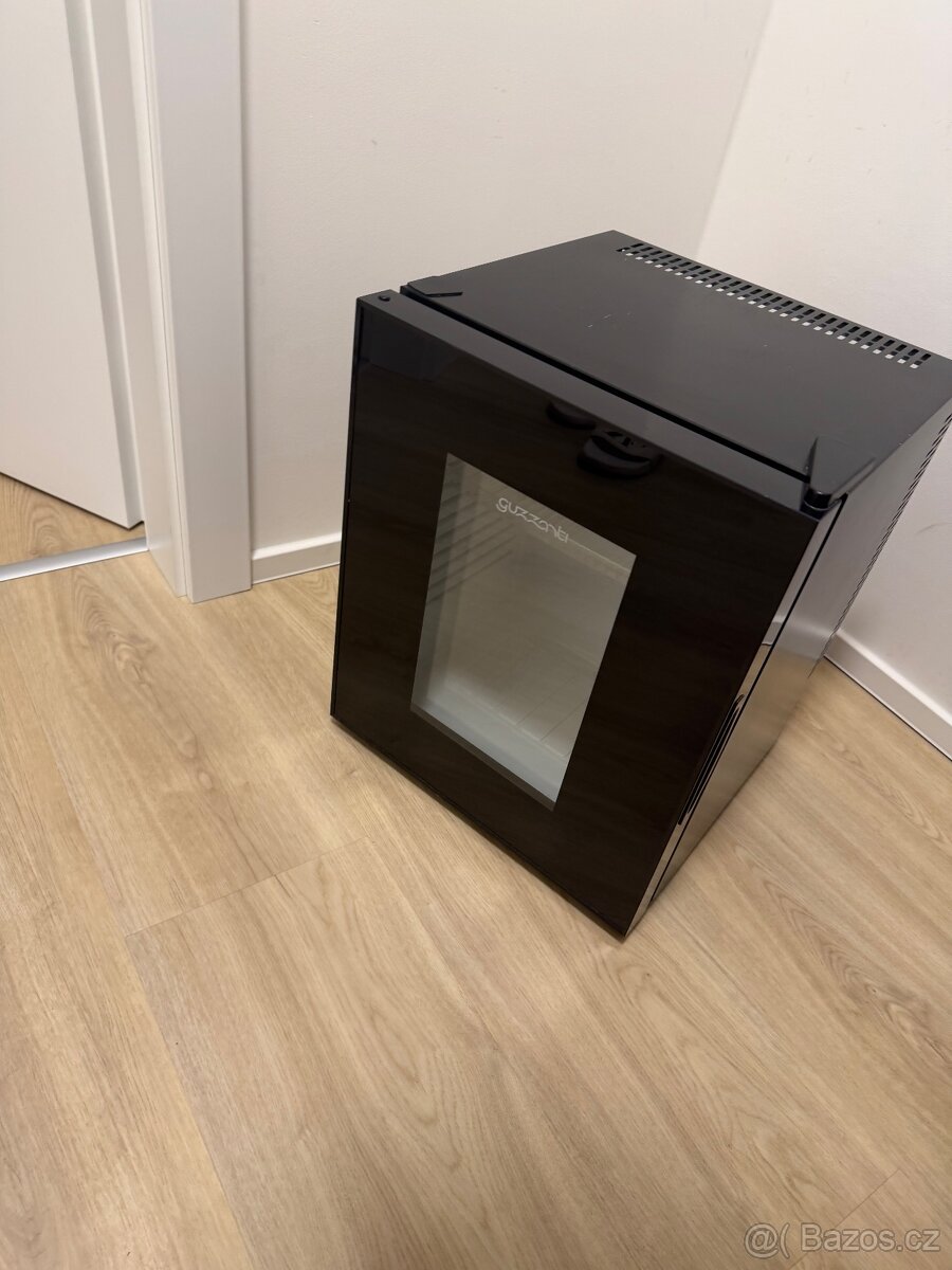 Guzzanti GZ 24G - mini lednička - 4