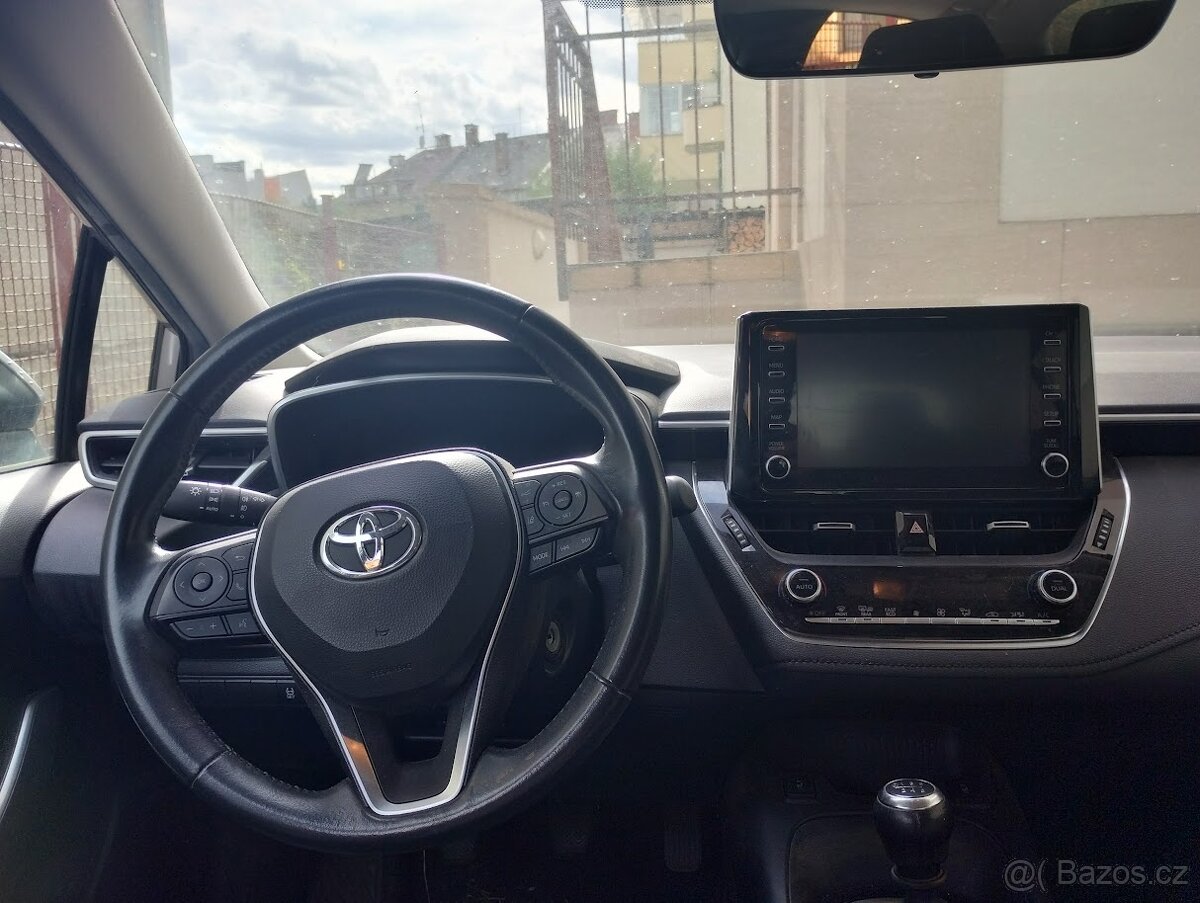 Toyota Corolla - 4