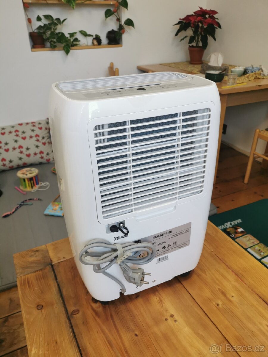 Odvlhčovač vzduchu G21 Intense 20
- 4