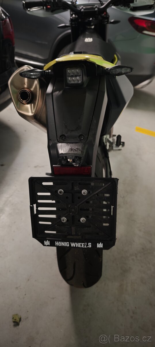 Husqvarna 701 Supermoto - 2024 (SPĚCHÁ) - 4