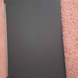 Dell Latitude E5570 - 4